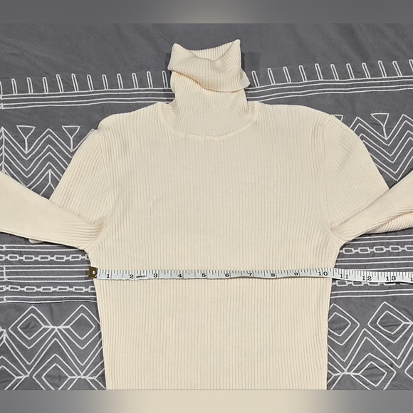 Wolford The Merino Fine Rib Top Long Sleeves Size Small In Ecrue - Picture 3 of 7